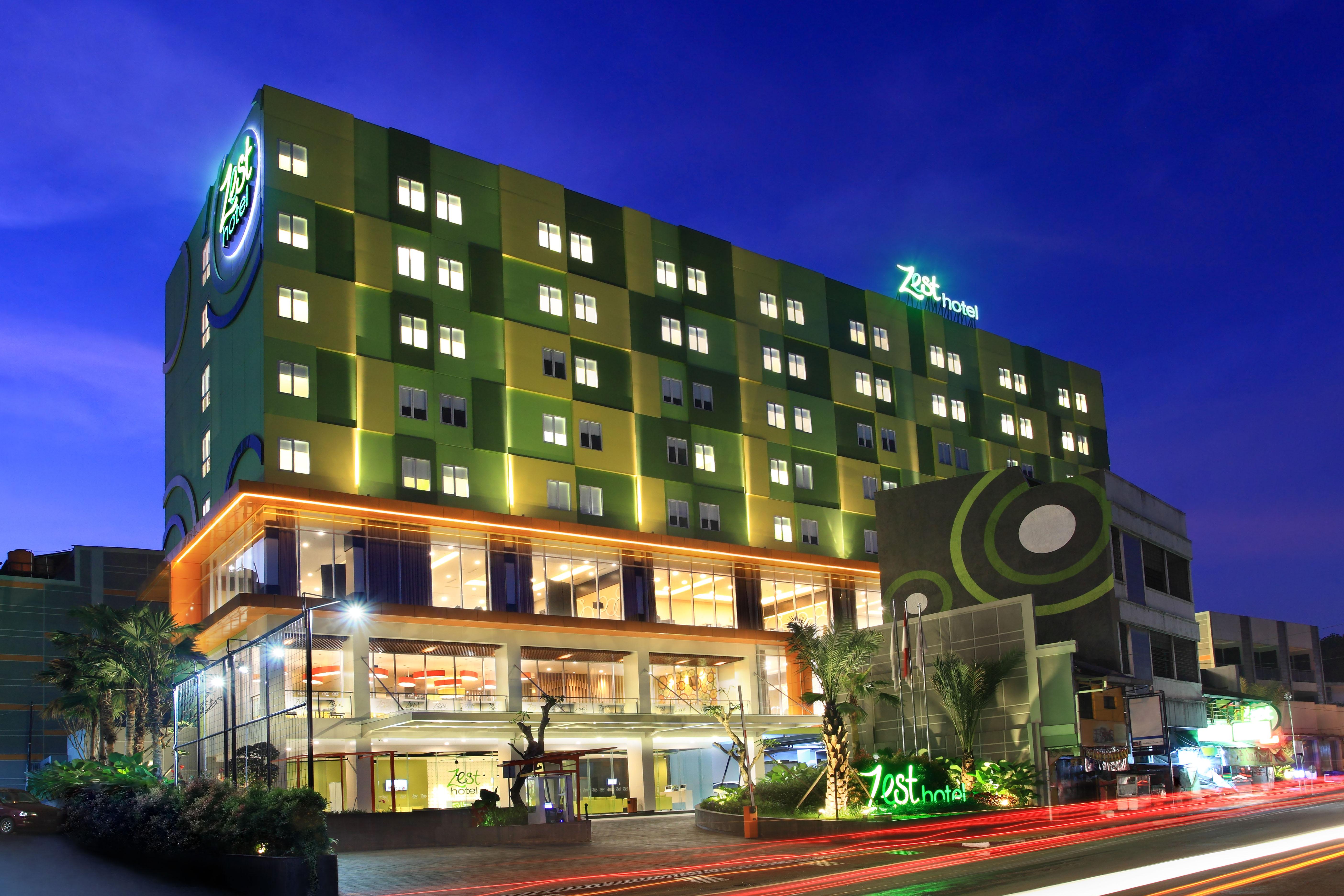 Zest Sukajadi Bandung By Swiss-Belhotel International Exterior photo