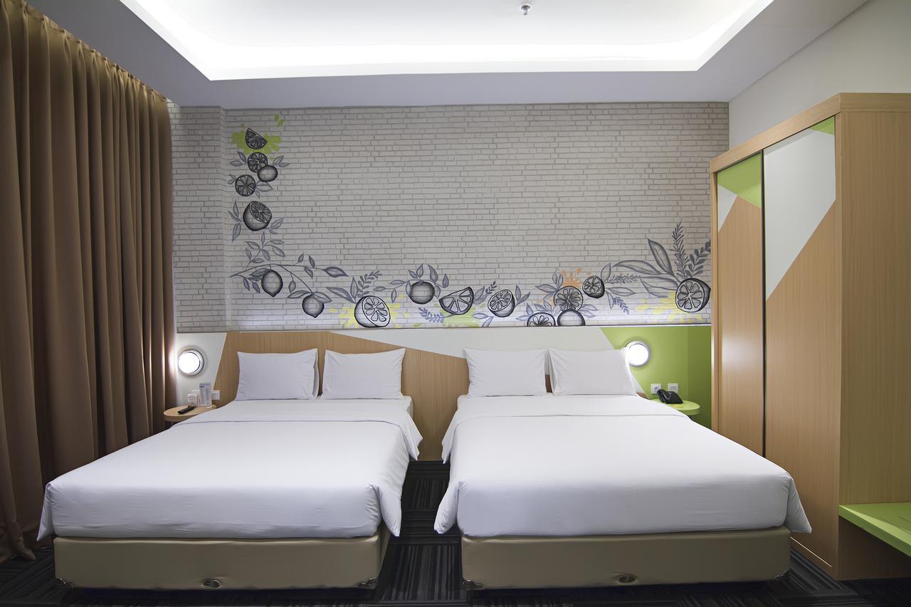 Zest Sukajadi Bandung By Swiss-Belhotel International Exterior photo